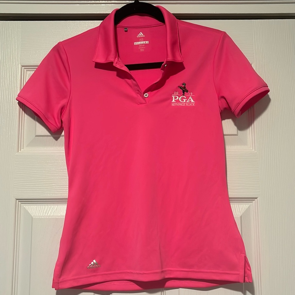 Adidas 🩷 Golf Polo ⛳️ PGA 2019 Bethpage Black size XS small Hot Pink NY EUC